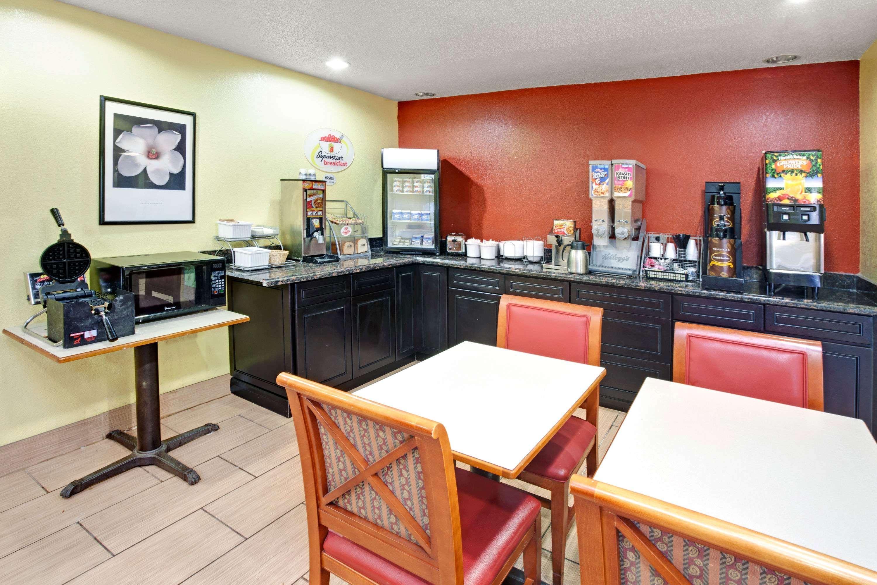 Super 8 By Wyndham Romeoville Bolingbrook Esterno foto