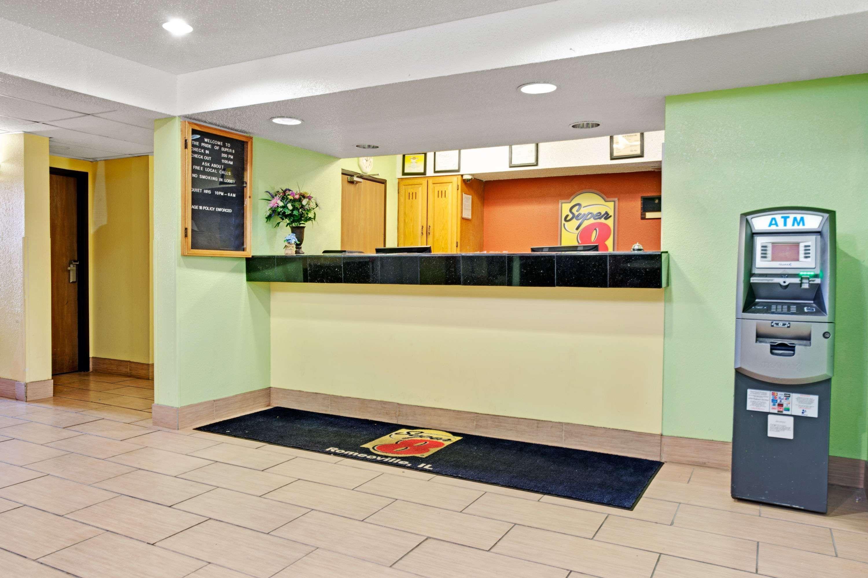 Super 8 By Wyndham Romeoville Bolingbrook Esterno foto