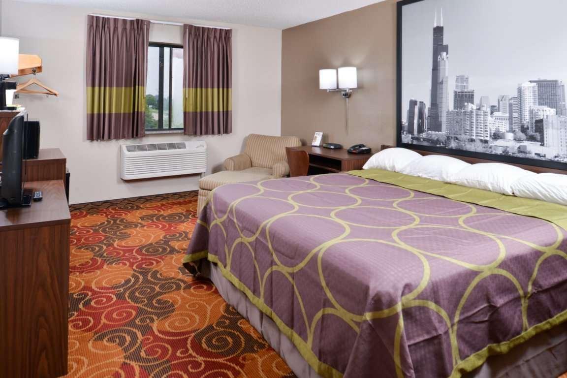 Super 8 By Wyndham Romeoville Bolingbrook Esterno foto
