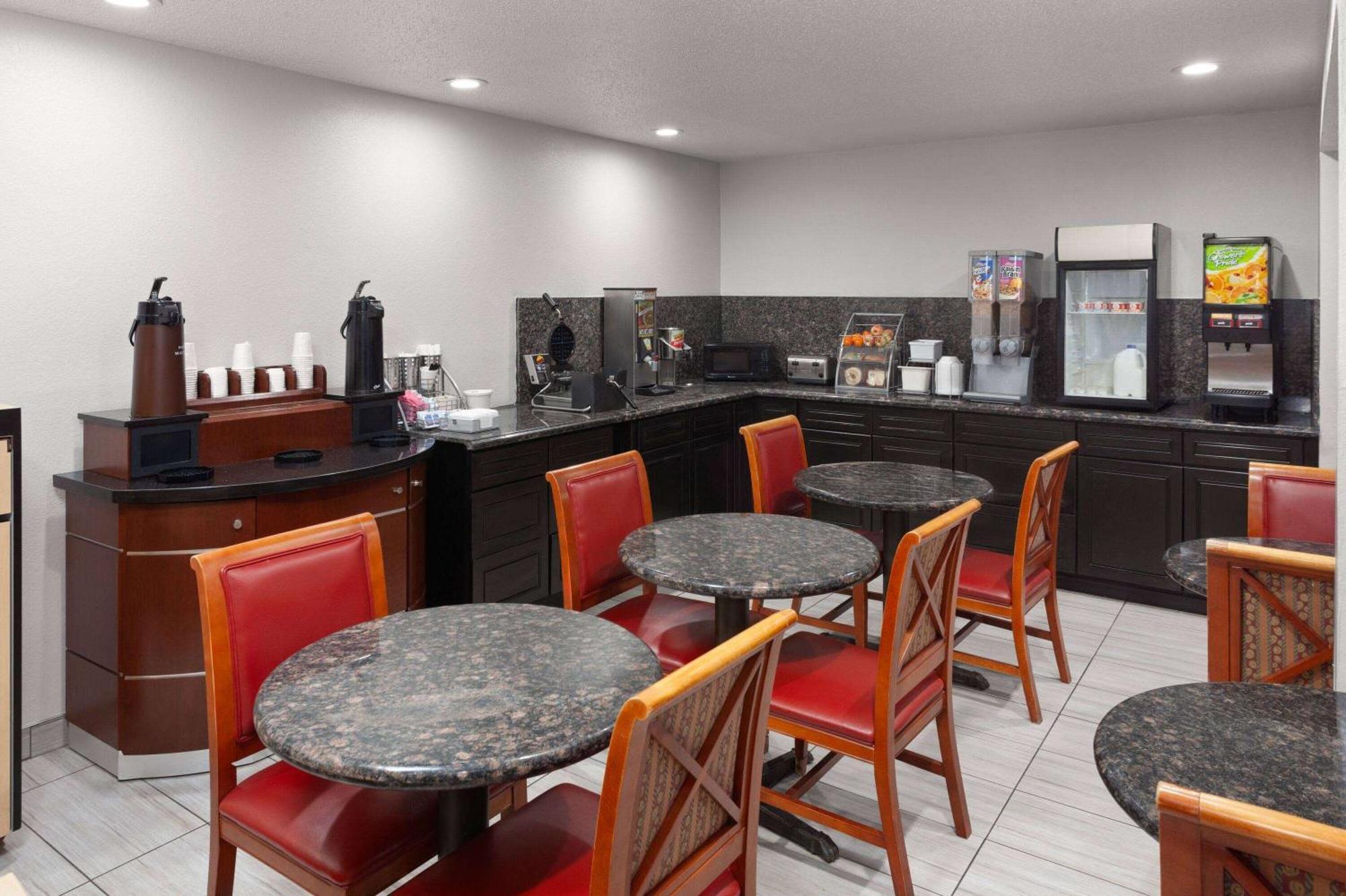 Super 8 By Wyndham Romeoville Bolingbrook Esterno foto