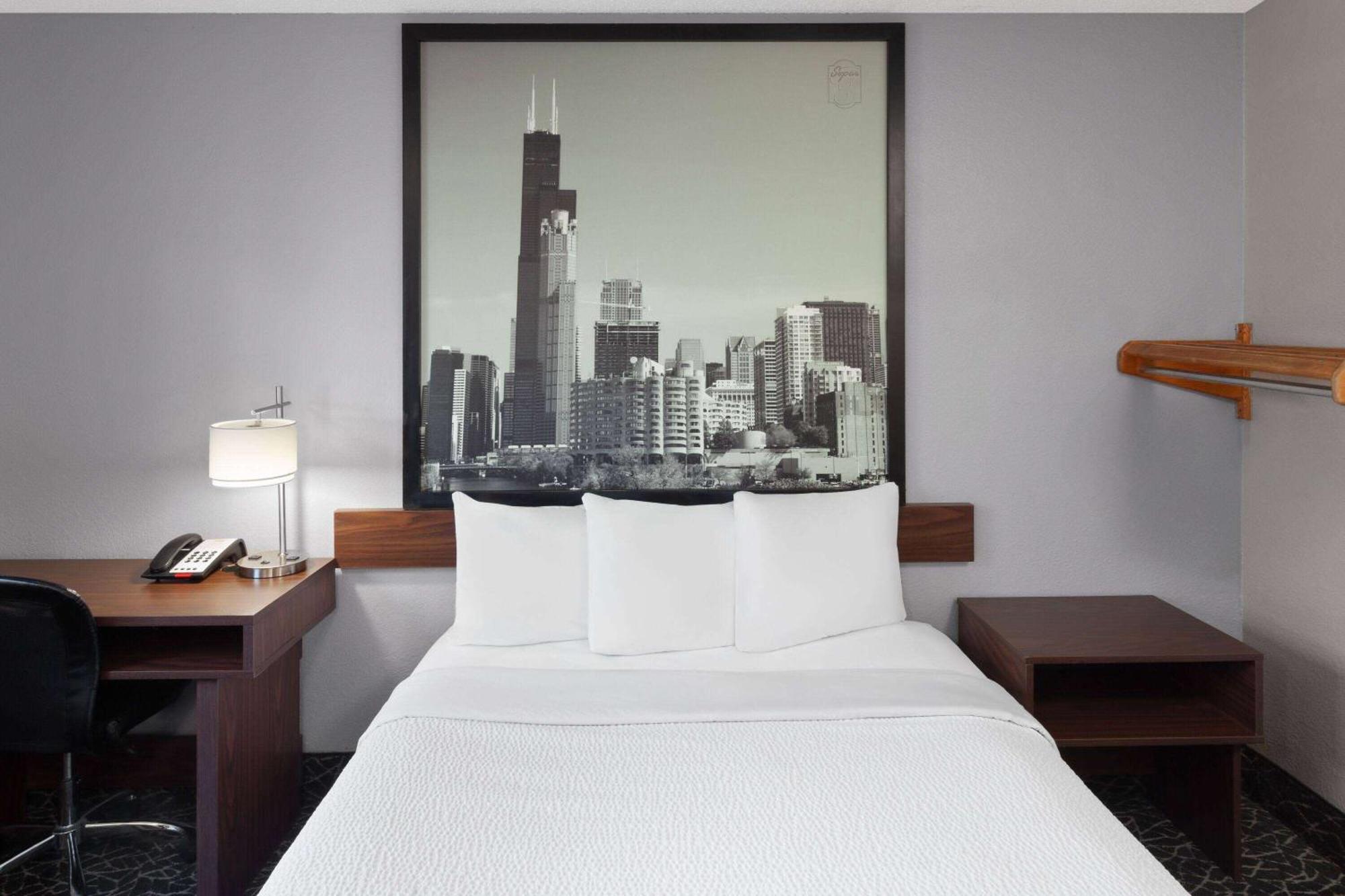 Super 8 By Wyndham Romeoville Bolingbrook Esterno foto