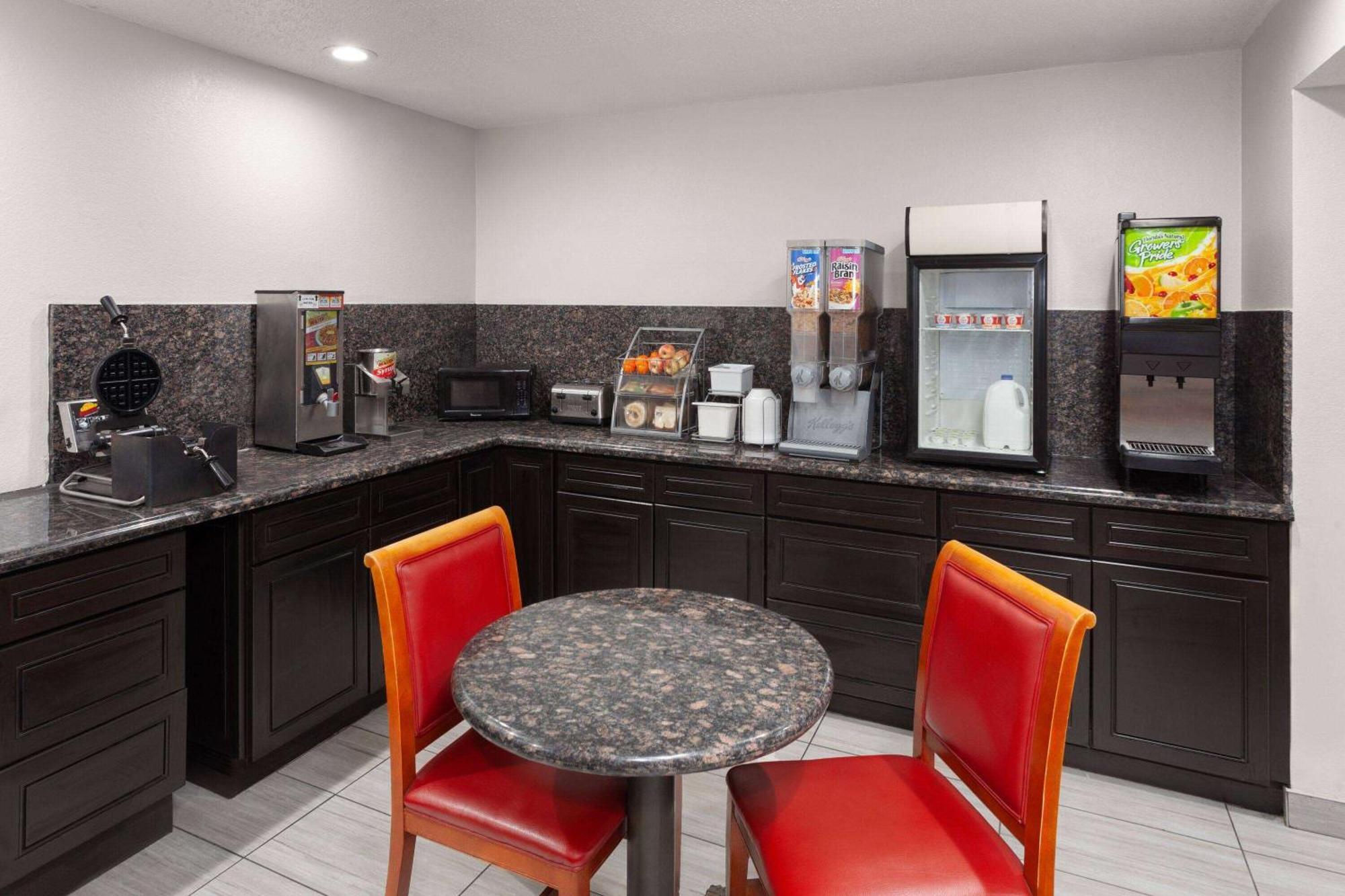 Super 8 By Wyndham Romeoville Bolingbrook Esterno foto