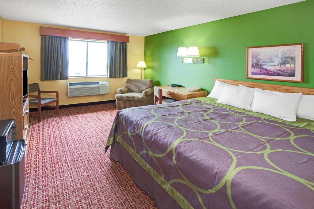Super 8 By Wyndham Romeoville Bolingbrook Esterno foto